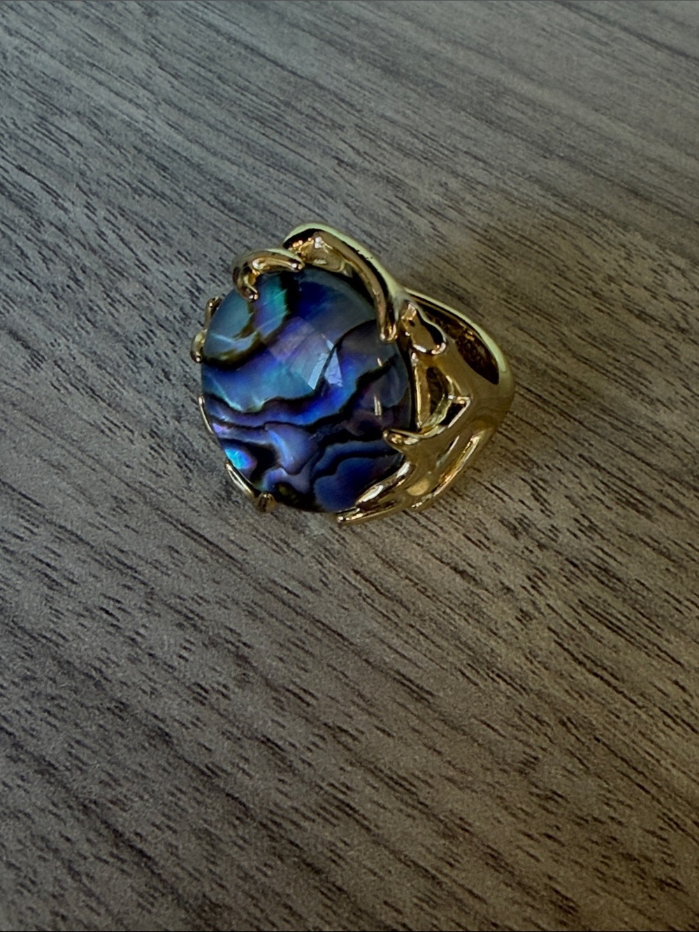 Kendra Scott Gold-Tone Ring with Iridescent Blue-Green Abalone
